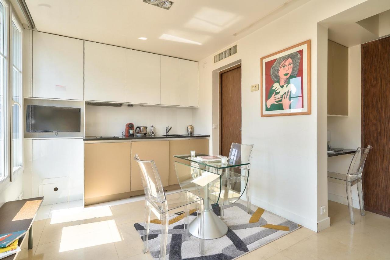 Designed Studio With Ac-Terrasse Vue Tour Eiffel Paris Eksteriør bilde