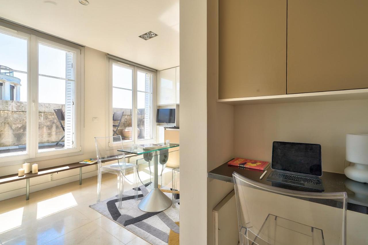 Designed Studio With Ac-Terrasse Vue Tour Eiffel Paris Eksteriør bilde